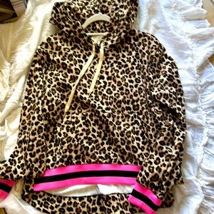 💕💕🐆Veronica Beard “Bandier collection” hot pink and leopard!!! Hoodie